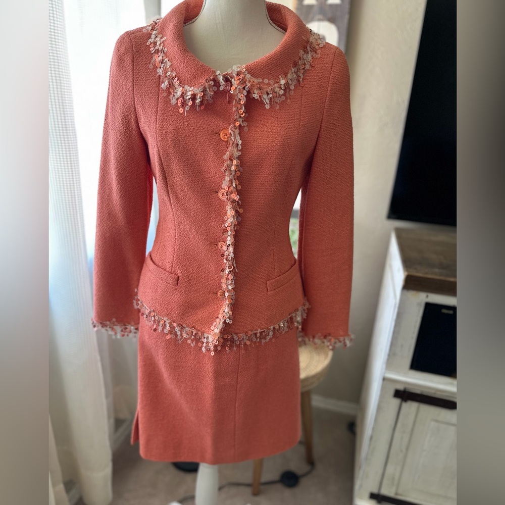 Louis Feraud Vintage Coral Embellished Women's Blazer and Skirt Set - Picture 6 of 13